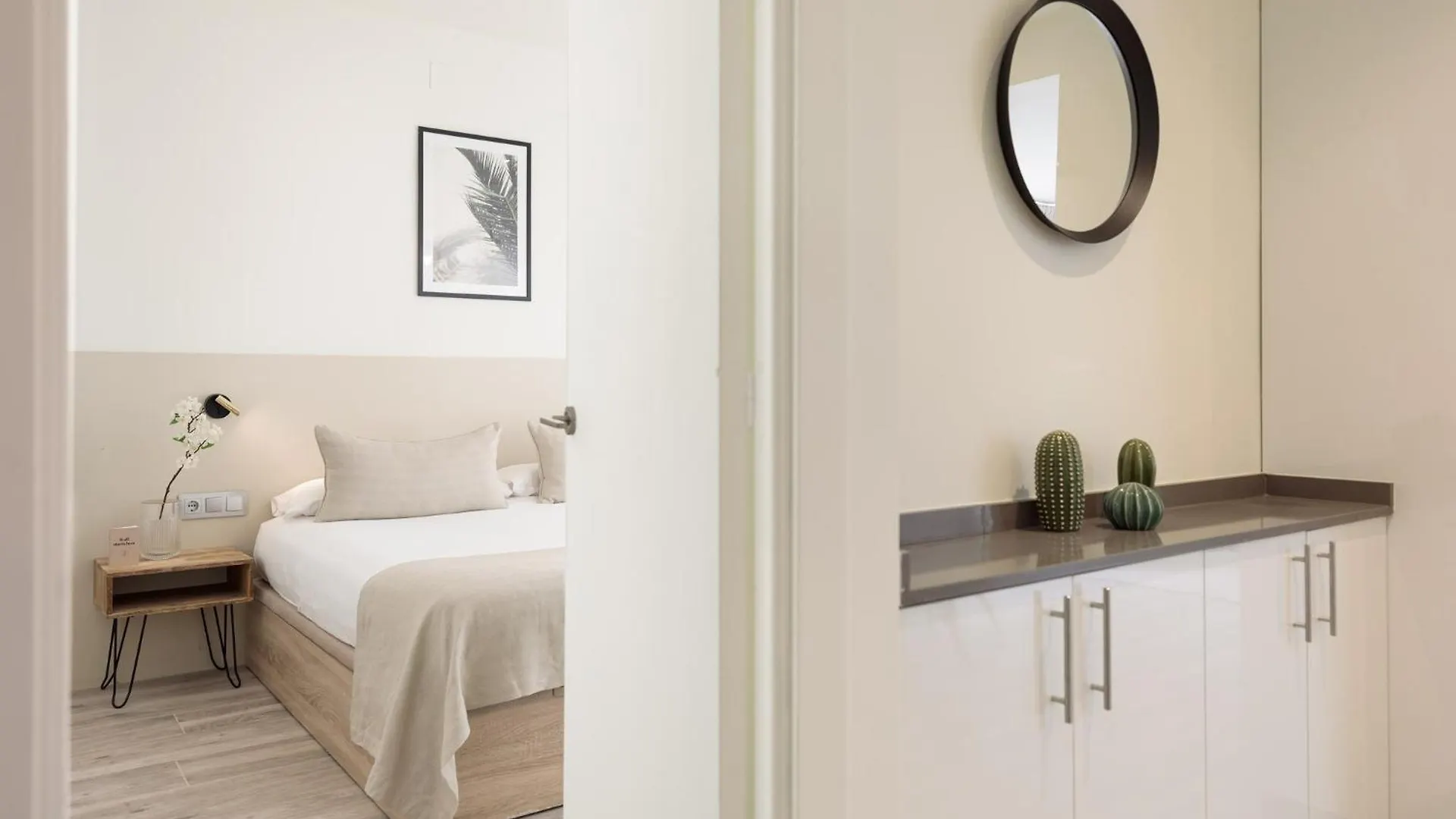 Sitges Group Blue&White Apartment