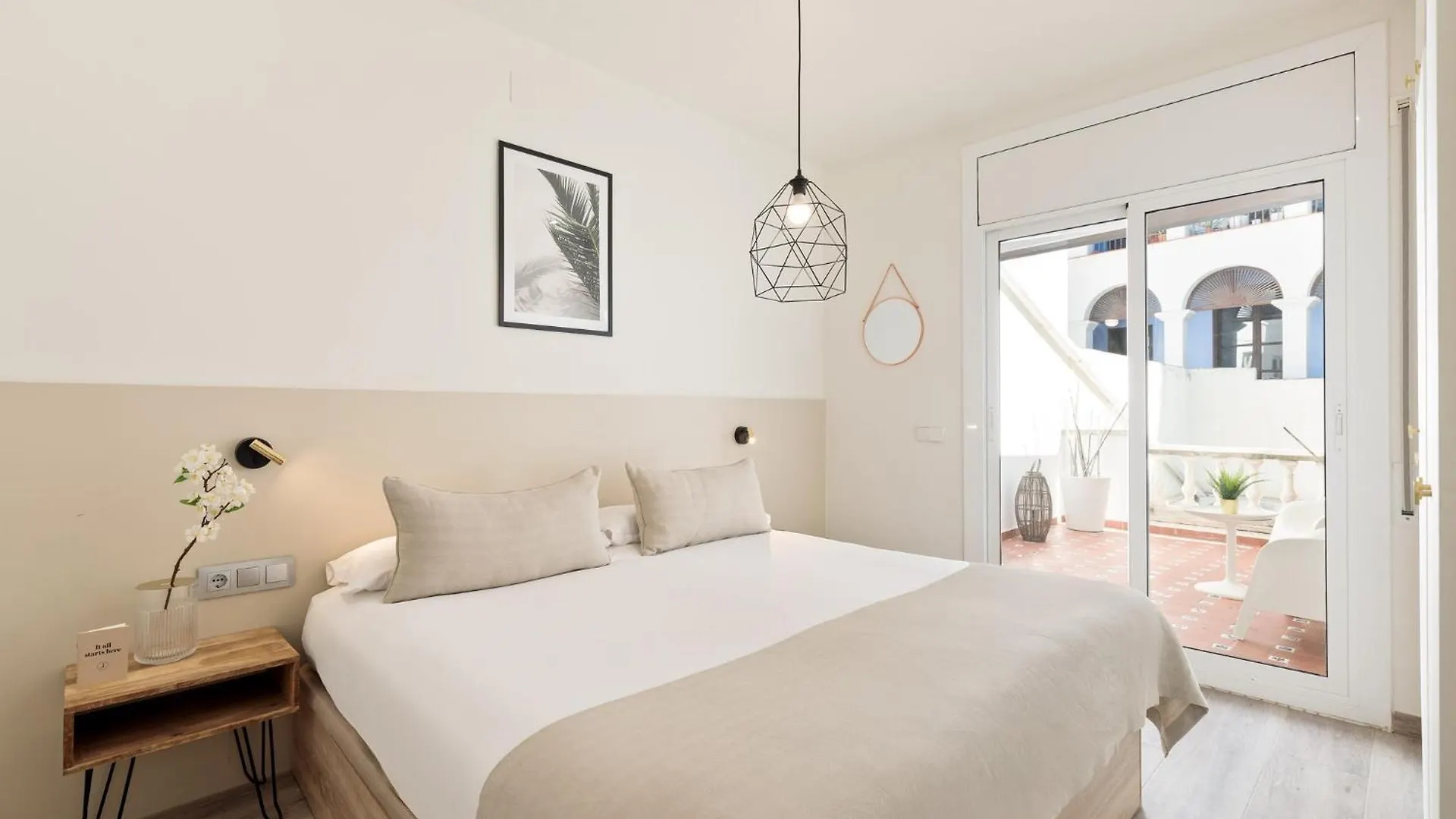 Sitges Group Blue&White Apartment