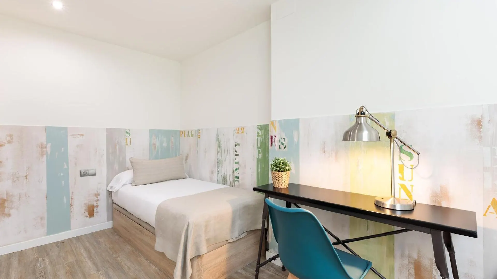 Sitges Group Blue&White Apartment