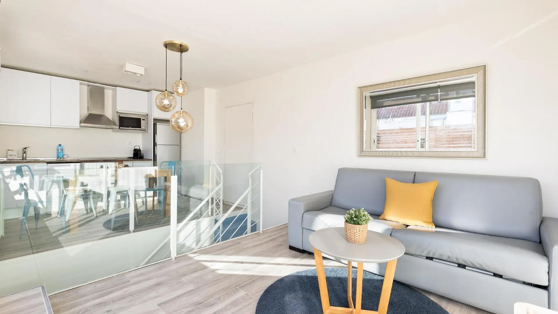Sitges Group Blue&White Apartment