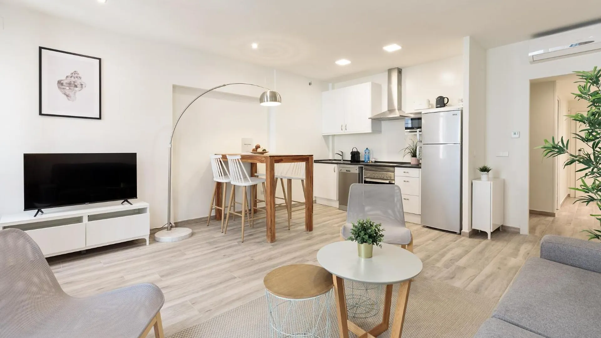 Sitges Group Blue&White Apartment