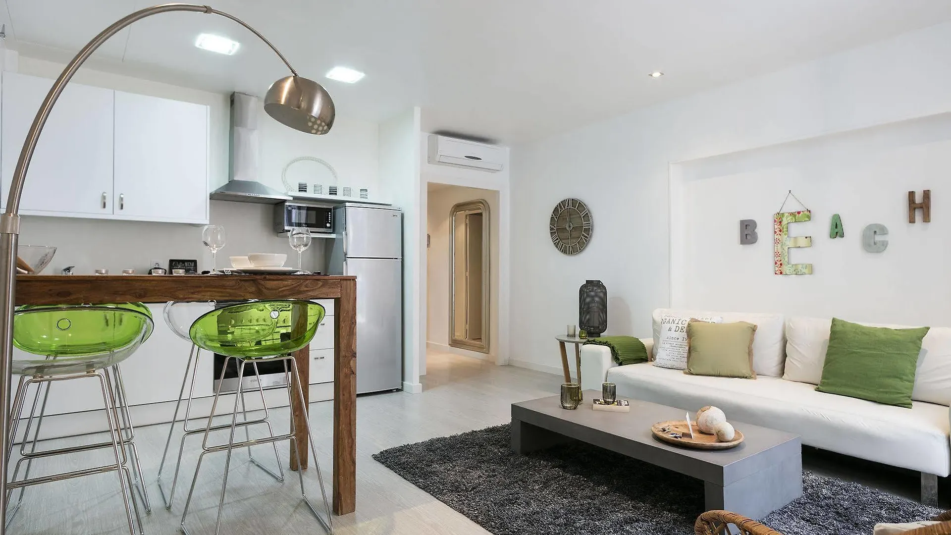 Sitges Group Blue&White Apartment Spain