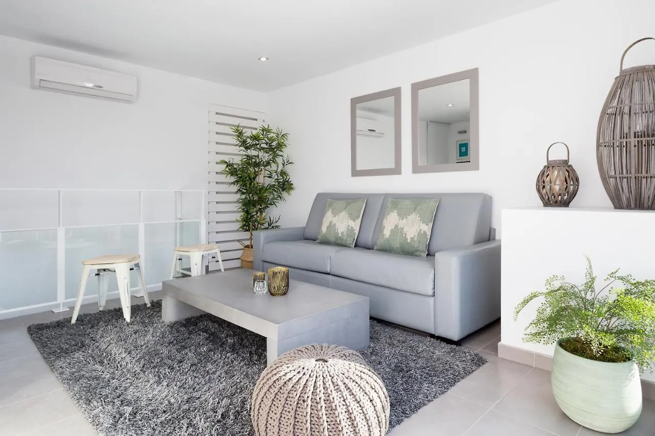 Sitges Group Blue&White Apartment