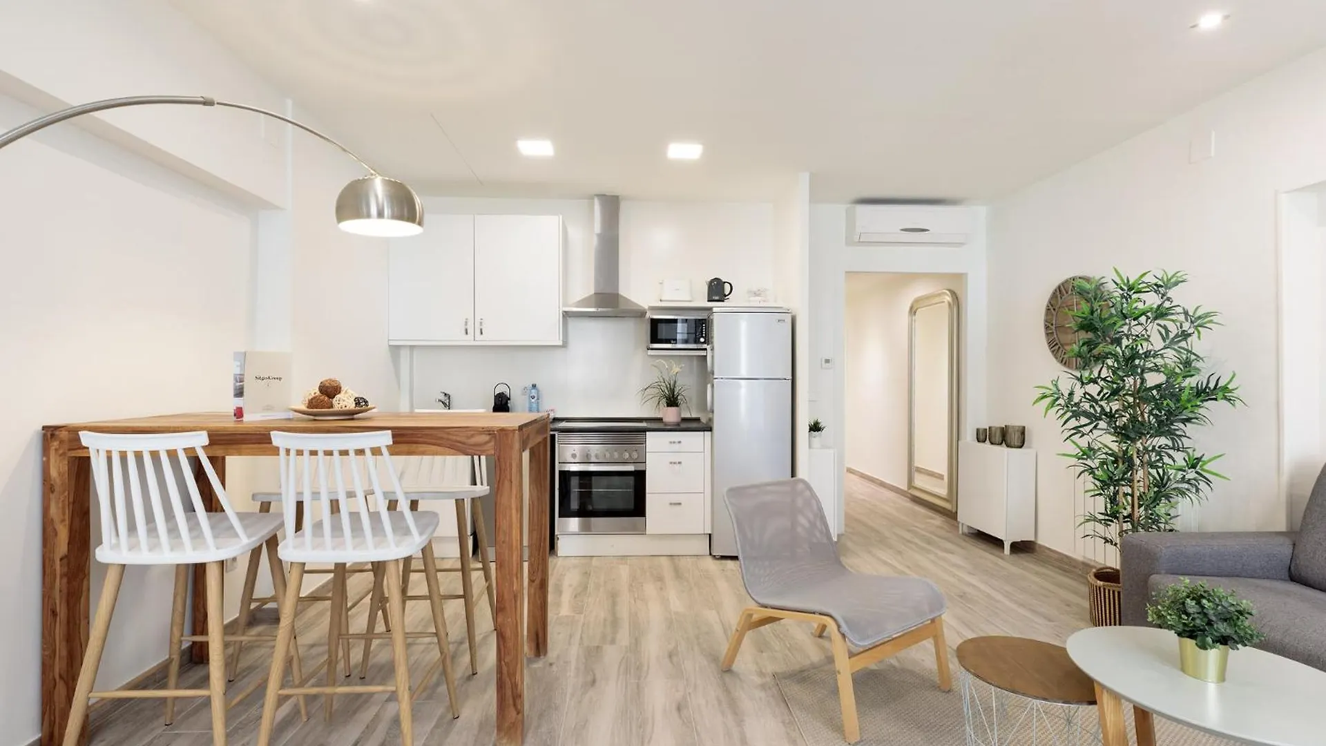 Sitges Group Blue&White Apartment