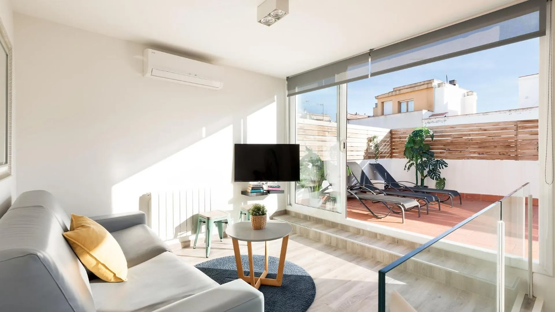 Sitges Group Blue&White location