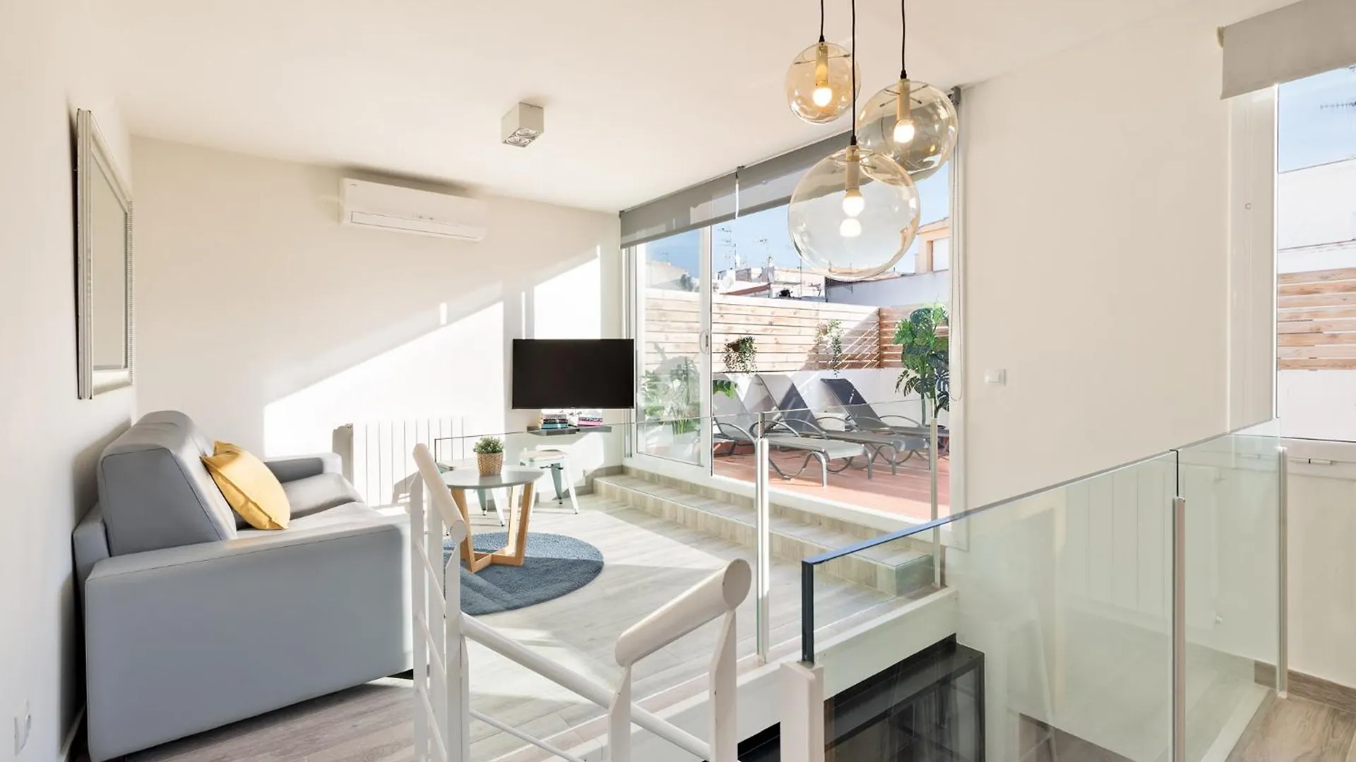 Sitges Group Blue&White Apartment 0*,  Spain