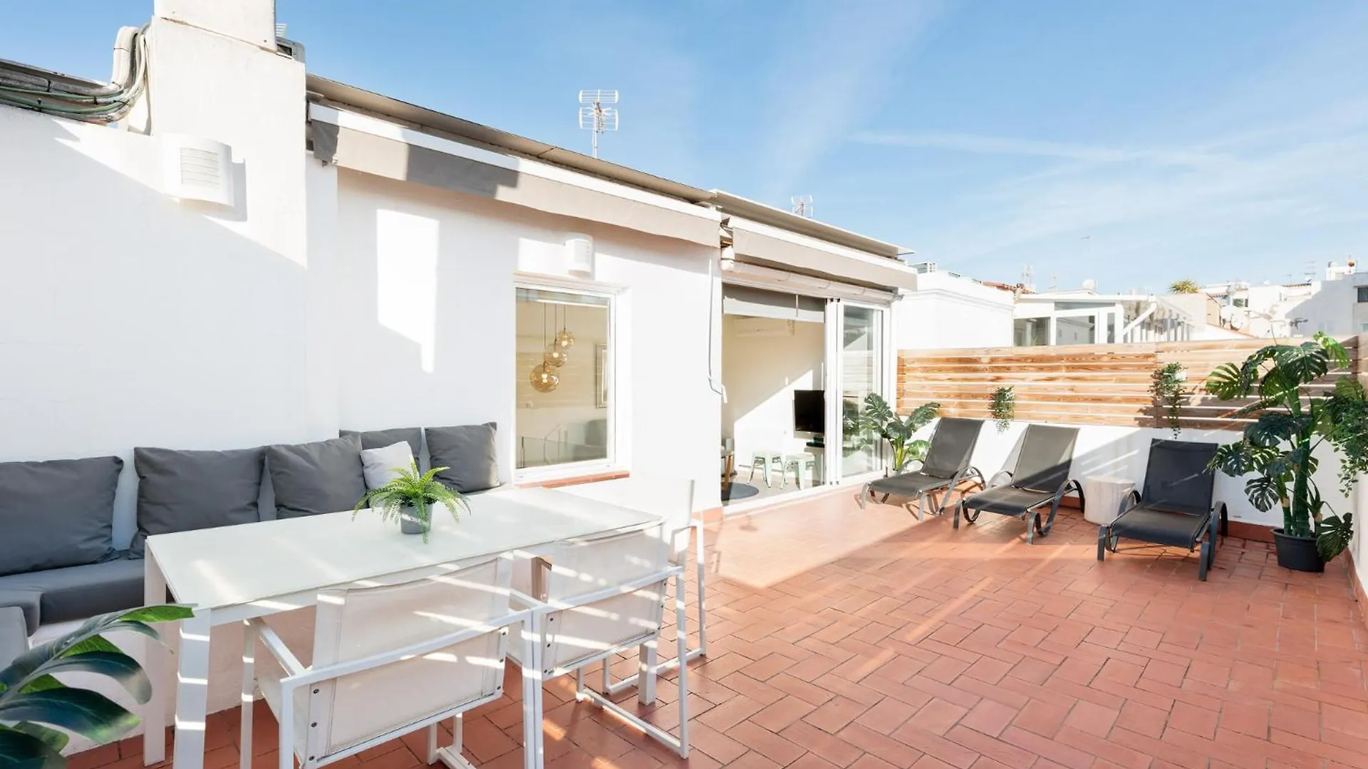 Sitges Group Blue&White Apartment 0*,  Spain