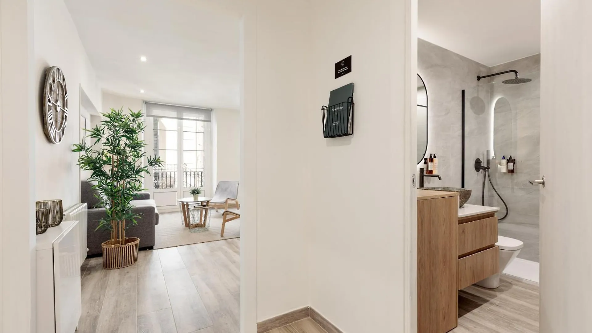 Sitges Group Blue&White Apartment