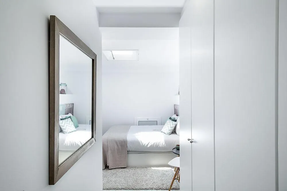 Sitges Group Blue&White Apartment