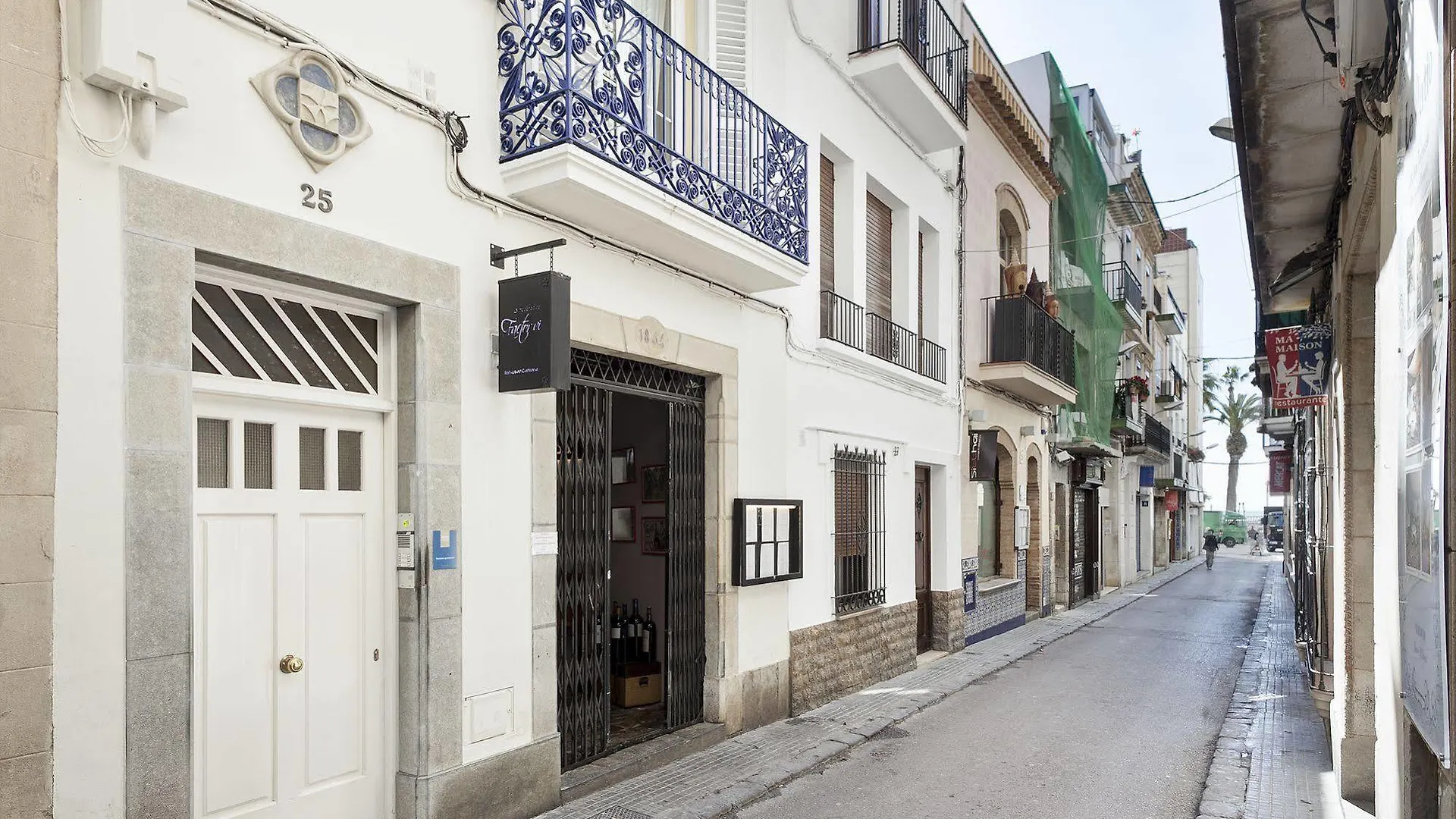 Sitges Group Blue&White Apartment Spain